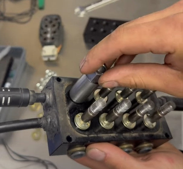 Accuair VU4 Solenoid Replacement Tool