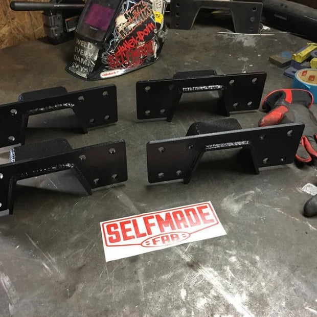 Selfmade Fab Bolt/weld in C-notch