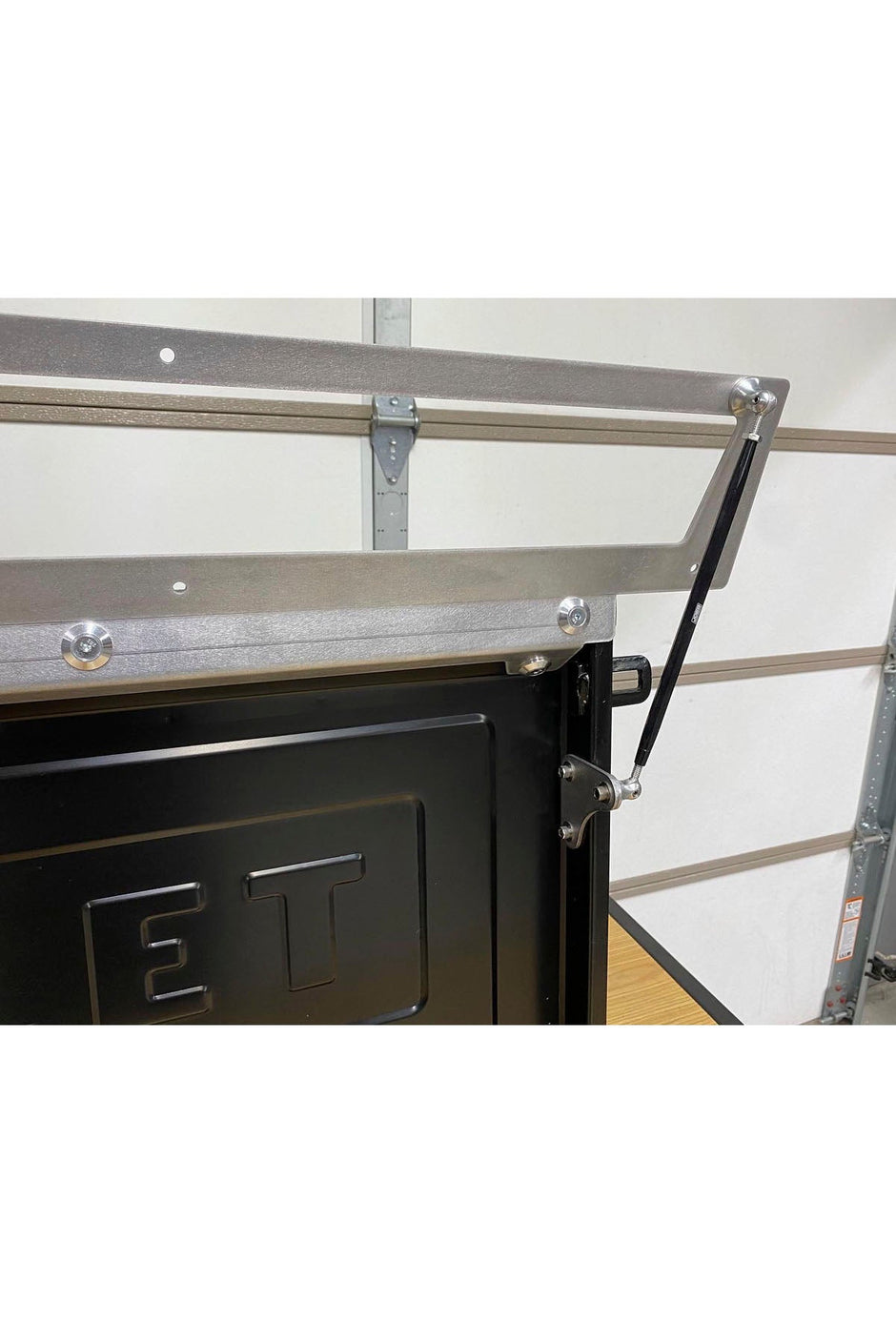 Stepside C10 Aluminum / Polycarbonate Tailgate Mounted Wing, 1954-87